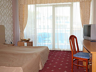 SIRIUS BEACH HOTEL & SPA 4*