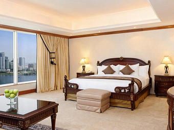 CORNICHE HOTEL SHARJAH 5* (ex. Hilton)
