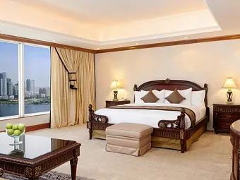CORNICHE HOTEL SHARJAH 5* (ex. Hilton)