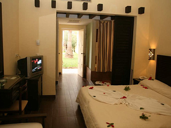 PARADIS PALACE 4*