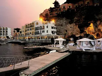  Отель L'ALBERGO DELLA REGINA ISABELLA 5* Deluxe