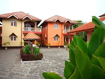 Отель PARADISE HOLIDAY VILLAGE 3*