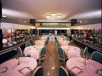 Ресторан в отеле AMBASCIATORI PALACE 4*