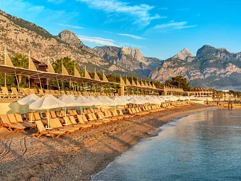 Отель CRYSTAL FLORA BEACH RESORT HV-1/5*