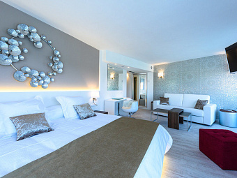 PLAZA SANTA PONSA BOUTIQUE HOTEL 4* (ех PLAZA BEACH BOUTIQUE HOTEL)