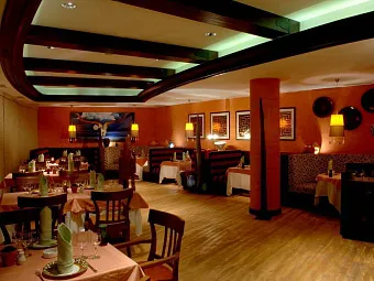 Отель CALISTA LUXURY RESORT 5*