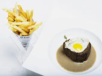 Отель ALTIS AVENIDA 5*