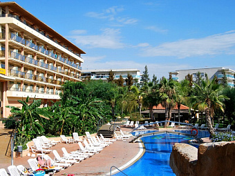   4R REGINA GRAN HOTEL 4*