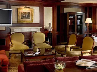 TV-room в отеле GRAN MELIA VICTORIA 5*