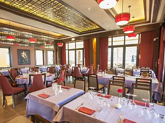 RIXOS BAB AL BAHR 5*