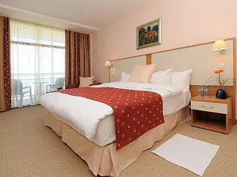 Отель DOUBLETREE BY HILTON 5*