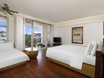 SWISSOTEL & GRANG MERCURE YALONG BAY 5*