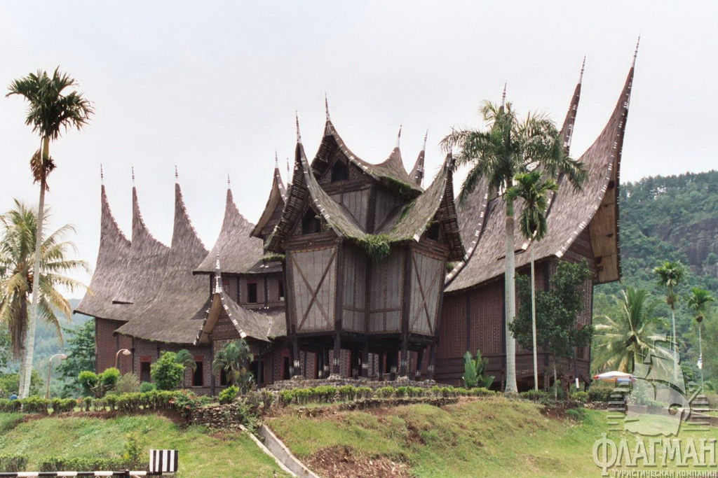 Rumah Gadang Payaruyung.