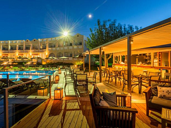 NIFOREIKA BEACH HOTEL & BUNGALOWS 3*