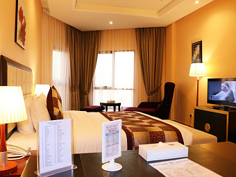 RED CASTLE HOTEL 4*