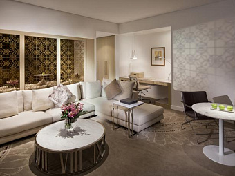 Отель JUMEIRAH AT ETIHAD TOWERS 5*