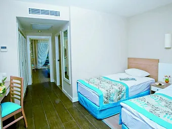 Отель CRYSTAL SUNRISE QUEEN LUXURY RESORT & SPA 5*