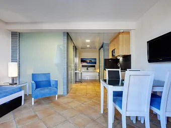 Отель OCCIDENTAL CALA VINAS 4*