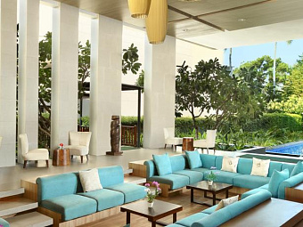 Отель HOLIDAY INN RESORT PHUKET MAI KHAO BEACH 4*