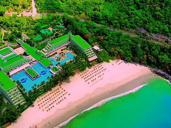 Территория отеля LE MERIDIEN PHUKET BEACH RESORT 5* с высоты птичьего полёта