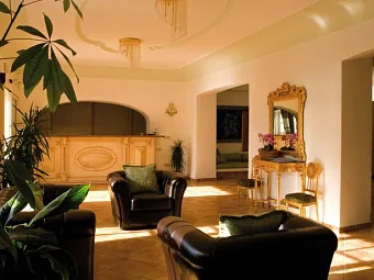 Отель LA SCOGLIERA 4*