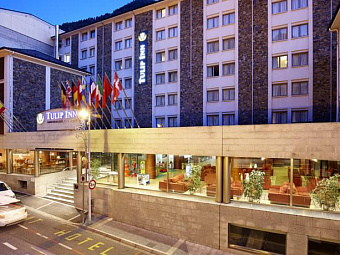 Отель TULIP INN ANDORRA DELFOS HOTEL 4*