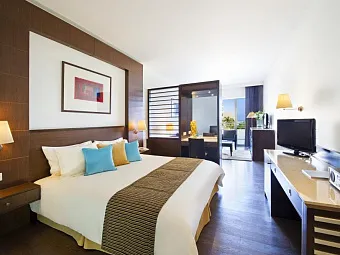 Отель MEDITERRANEAN BEACH 4*
