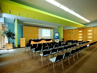 VALAMAR CRYSTAL 4*