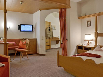 Отель KRAMERWIRT ALPENHOTEL 4*