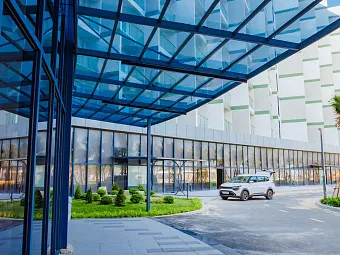 LUGANO RESORT & SPA CAM RANH 5*