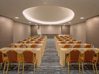 Meeting Hall   Royal Seginus 5*