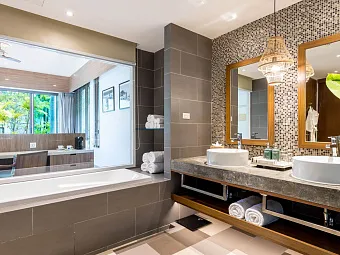 OUTRIGGER KHAO LAK BEACH RESORT 5*