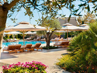 SANI ASTERIAS SUITES 5*