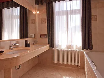 Отель CARLTON 4*