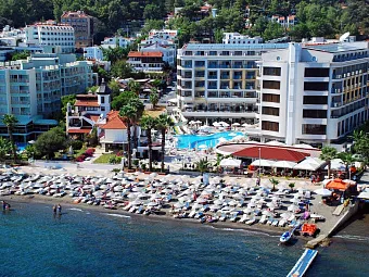 Отель GOLDEN ROCK BEACH HOTEL 5*
