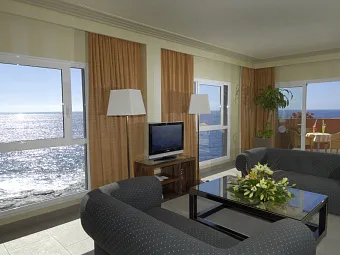 ROCA NIVARIA GRAN HOTEL 5*
