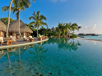   MILAIDHOO ISLAND MALDIVES 5*