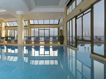 Отель CLIFF BAY 5*