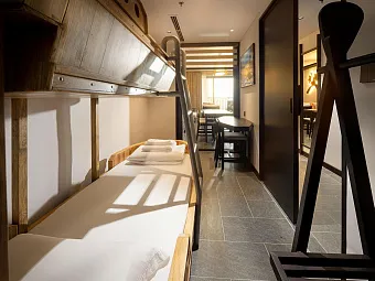 Deluxe room garden view with children themed room