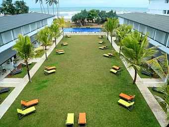 Отель COCO ROYAL BEACH RESORT 3*