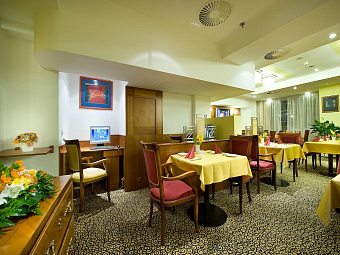  RAMADA PRAGUE CITY CENTRE 4*