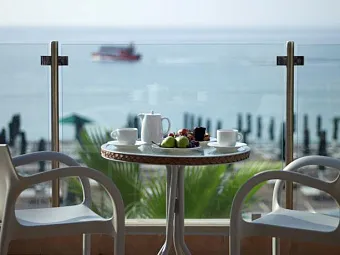 Отель ESPEROS PALACE 4*