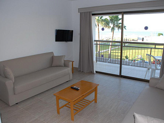   PINELOPI BEACH HOTEL APTS 3*