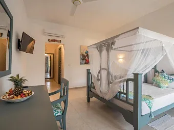 KIWENGWA BEACH RESORT 5*