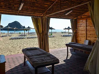 Отель SANDY BEACH FUJAIRAH 3*