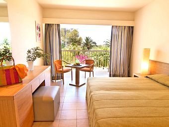 NISSI BEACH 4*