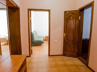 КОРОНА 3*