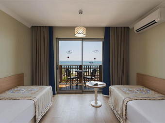 QUATTRO BEACH RESORT & SPA 5*