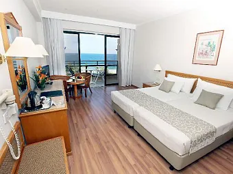 VENUS BEACH HOTEL 5*
