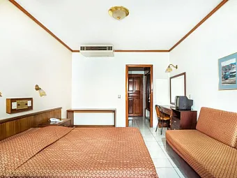 XENIOS THEOXENIA 4*